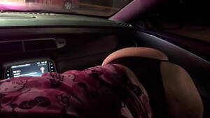 latina gives head in car - latina head - XNXX.COM