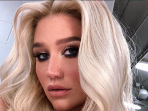 Kesha Porn Real - Kesha just blessed your timeline with a completely nude picture