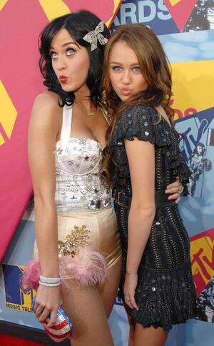 Katy Perry Miley Cyrus Porn - Miley Said No Thanks to Katy Kiss Before: Their Frenemy Timeline