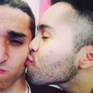 Amateur Couple Kissing - kissing and hugging gay couples amateur sex
