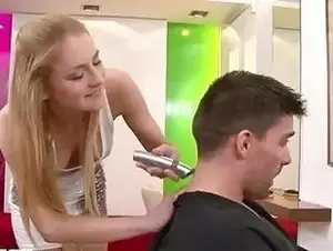 Blonde Hairdresser Porn - Blonde teen hairdresser porn video - Sunporno