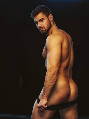 Kirill Dowidoff Porn - Kirill Dowidoff And That Hairy Butt! - Nude Men, Nude Male Models, Gay  Selfies & Gay Porn