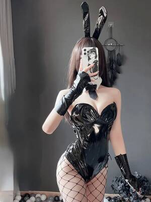 costume bunny - Erotic PU Leather Cosplay Costume Set Back For Women Bunny Girl Cosplayer  Lingerie With Strapless Design Perfect For Roleplay And Naughty Role Play  Seductive Bodysuit Suit Style 231010 From Zhengrui09, $15.67 | DHgate.Com