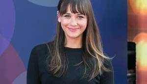 2016 Hottest Youngest Porn Star - Rashida Jones Warns Young Women About 'Physical Cost' of the Porn Industry