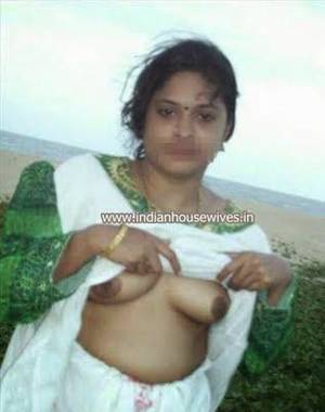 hot indian housewives - Share this article :