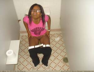 black teen pee - Black Girl Peeing On WC 3 (pissing porn) (in Pissing/peeing girls