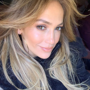 Jennifer Lopez Porn Blowjobs - Jennifer Lopez's 13-Year-Old Daughter Emme Steals The Show In Rare Selfie