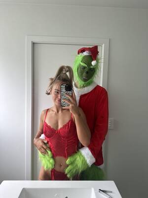 Grinch Porn - just made grinch porn HAHAHA : r/NewZealandGirls