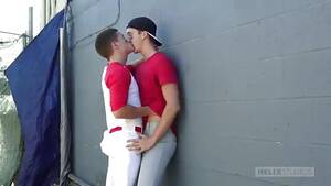 Baseball Players Gay Porn - Scoring with a baseball player - Gayfuror.com