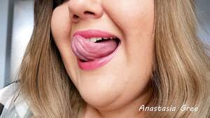 Bbw Tongue Porn - Playful tongue - BBW tongue fetish - XXXi.PORN Video