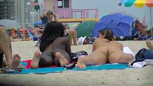 miami nude beach blowjob - Two naked goddesses on the beach of Miami | voyeurstyle.com