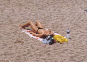 monte carlo beach topless - Monaco Topless Beach Girls - November, 2007 - Voyeur Web