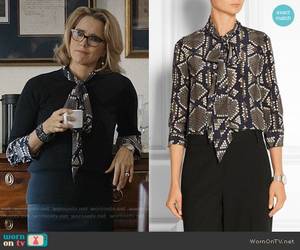 Madam Secretary - Elizabeth's dotted snake print blouse on Madam Secretary