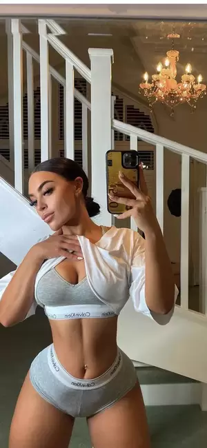 crazy body - Crazy body on this chav nude porn picture | Nudeporn.org