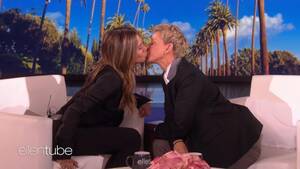 Jennifer Aniston Lesbian Porn - Jennifer Aniston Gave Ellen a Kiss on Her 'Soft Lips'