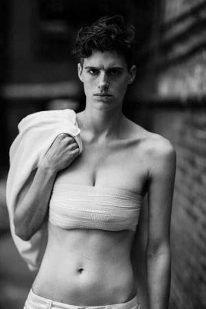 Androgynous Women Sex - Genderqueer model Rain Dove doesn't care if you think she's a man or a woman  - AfterEllen