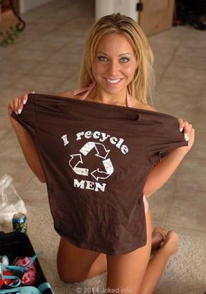 Funny Captions Of Sexy Women - Hot Nude Babe showing Shirt with Funny Sexy Quote - Funny Jokes - Funny  Quotes -
