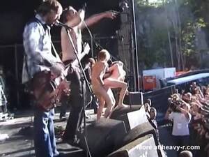 fuck on stage - Fan Is Fucked On Stage