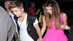Justin Bieber And Selena Gomez Porn - Half-naked Justin Bieber cuddles up with Selena Gomez - India Today