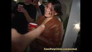 Drunk College Redhead Porn - redhead college girl at party - XVIDEOS.COM