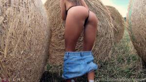 Country Girl Ass - Country Girl Show Off Beautiful Ass And Pussy Wide Open, Then Fuck - Iseeme  - xxx Videos Porno MÃ³viles & PelÃ­culas - iPornTV.Net