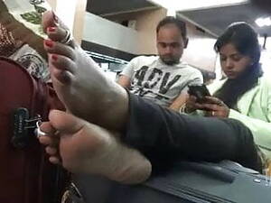 Indian Feet Fuck - Free Indian Foot Porn | PornKai.com