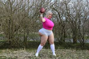chubby football - Sexy BBW chick Natasha Crown gets in some NFL football practice 15 photos
