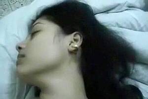 leaked indian wife honeymoon sex video - Indian honeymoon intimate sex tape - Upornia.com