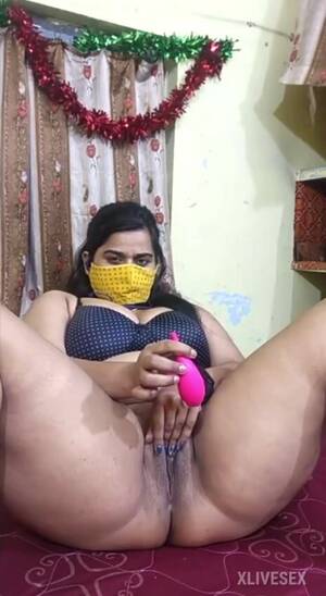 east indian huge ass porn - Indian anal: Desi aunty webcam show big ass hole - ThisVid.com
