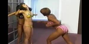 2 On 1 Belly Punching Porn - 2 Black girls beat up white girl (action sports bellypunching) - Tnaflix.com
