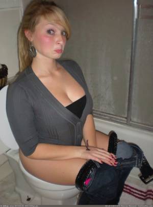 naked toilet voyeur - Throne Room, Bathroom Pics, Closed Doors, Mirror Selfies, Toilet, Pretty,  Nude, Sweet, White Women