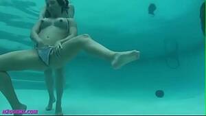 girl masturbating spy cam underwater - Helping masturbating underwater - XNXX.COM
