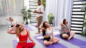 interracial yoga class - Interracial yoga training with Jane Wilde & Isiah Maxwell at Fapnado