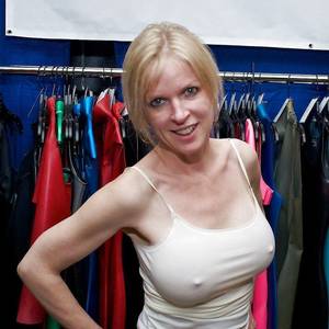 Bra Braless Porn - Woman