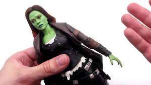 hot toys - Hot Toys MMS483: Guardians of the Galaxy Vol. 2 â€“ Gamora 1/6