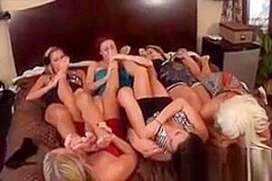 Lesbian Foot Fetish Orgy - Lesbian Feet Worship Orgy, leaked Brunette porno video (Apr 8, 2019)