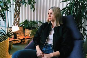 Katie Couric Pussy - Woman's OCD about sex has her seeing vaginas everywhere