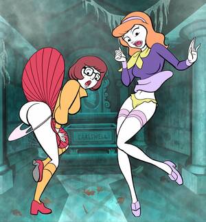 lisbine scooby doo cartoon xxx - Scooby Doo Lesbian Hentai image #232693
