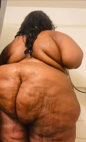 funny naked fat black lady - BBW having fun: Ssbbw Shower - video 2 - ThisVid.com