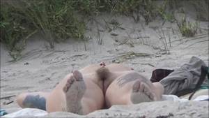 naked public beach sex with 360 view - Amateur hairy pussy nude at the beach caught voyeur