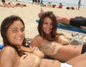 arab nude beach girls - Nudist beach shows off two gorgeous naked teens