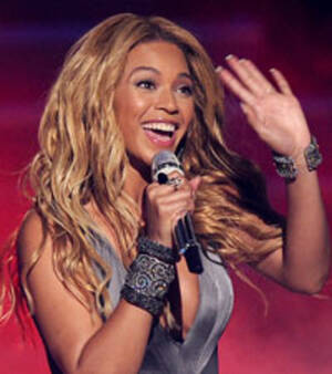 Beyonce Pussy - Beyonce Discusses Top 7 Looks of Her Career