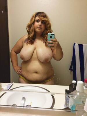 amateur chubby tit mom selfies - Amateur chubby big boobs - 74 photo