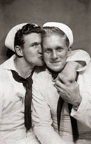 black vintage nude soldiers - sailor kiss. this is so darling!