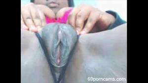 black fat pussy squirting - Ebony Girl Rubs Her Fat Pussy And Squirts - More At 69porncams.com -  XVIDEOS.COM
