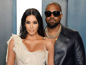 kim kardashian and kanye west - Kanye West Reportedly Showed Nude Video of Kim Kardashian at Work