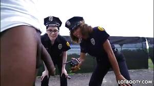 Female Cop Fucking - Two booty female police get fucked - Pornburst.xxx