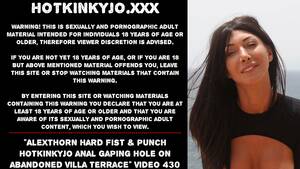 Hotkinkyjo Anal Punch - AlexThorn hard fist & punch Hotkinkyjo anal gaping hole on villa terrace -  ThisVid.com em inglÃªs