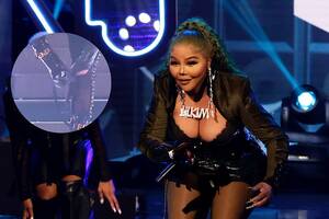 iggy azalea naked tranny - Lil' Kim Wants to Know Who Got the Panties She Tossed Into Crowd - XXL