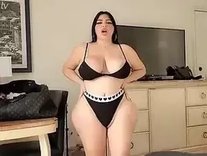 asian homemade big - She Looks Good In Black - Very Buxom Asian with Big Ass in Homemade POV -  Sunporno